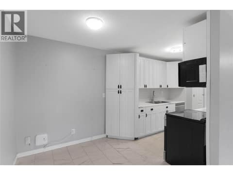 Photo 6 of 1595 SUMMIT Drive Unit# 6, Sahali, Kamloops