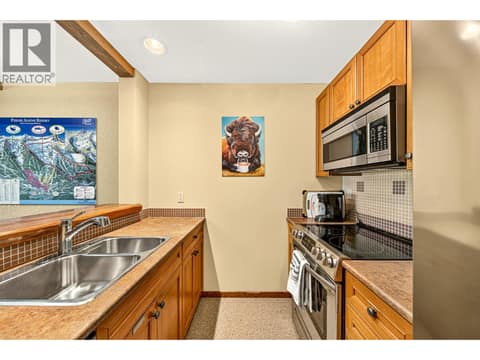 Photo 12 of 5258 HIGHLINE Drive Unit# 304, Ski Hill Area, Fernie