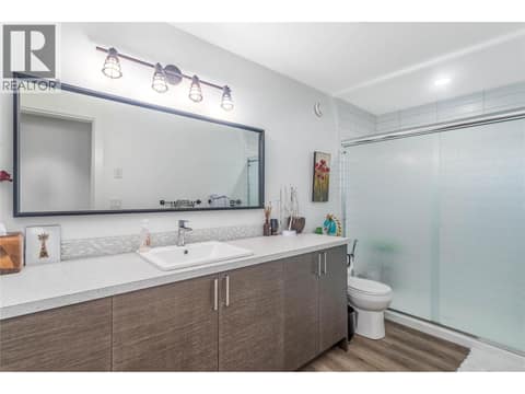 Full Bathroom - Lower Level at 1528 FAWN RUN Drive, Upper Mission, Kelowna