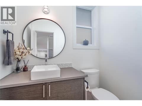Main Floor half bath at 1528 FAWN RUN Drive, Upper Mission, Kelowna