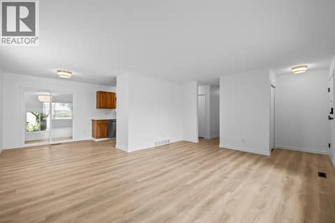 Photo 4 of 748 Hollywood Road N, Rutland North, Kelowna