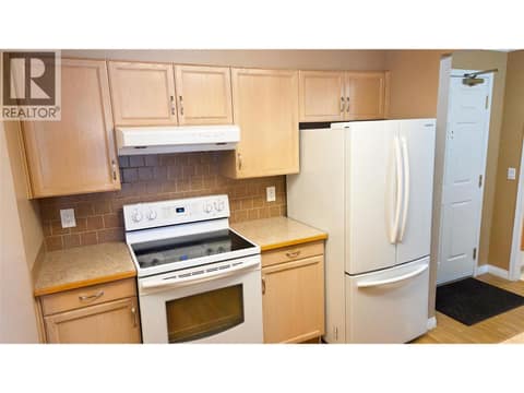 Kitchen at 255 Aurora Crescent Unit# 204, Rutland North, Kelowna