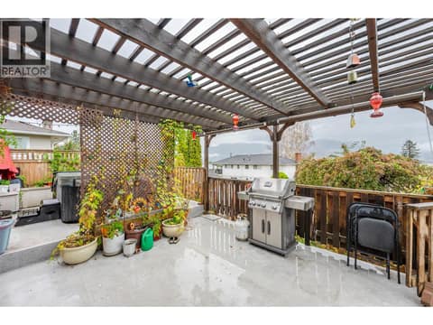 Photo 11 of 902 Maccleave Avenue, Columbia/Duncan, Penticton