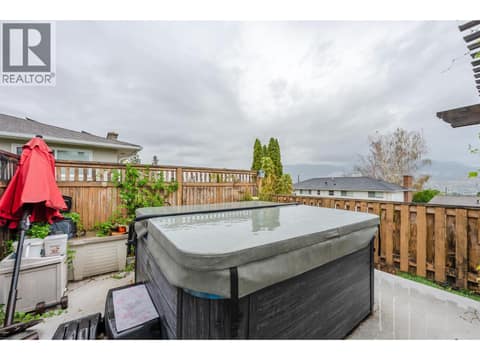 Photo 13 of 902 Maccleave Avenue, Columbia/Duncan, Penticton