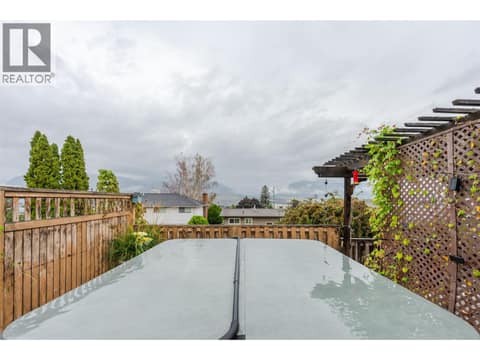 Photo 14 of 902 Maccleave Avenue, Columbia/Duncan, Penticton