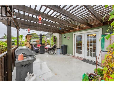 Photo 17 of 902 Maccleave Avenue, Columbia/Duncan, Penticton