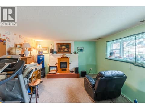 Photo 19 of 902 Maccleave Avenue, Columbia/Duncan, Penticton