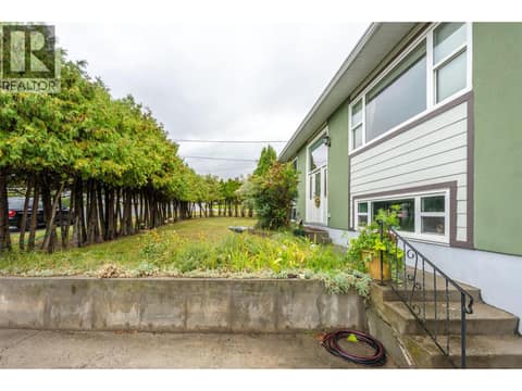 Photo 33 of 902 Maccleave Avenue, Columbia/Duncan, Penticton