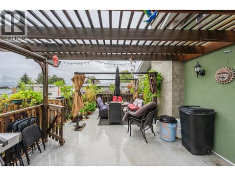 Photo 9 of 902 Maccleave Avenue, Columbia/Duncan, Penticton