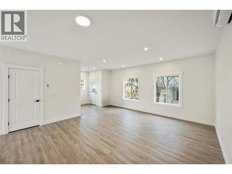Photo 11 of 11815 Grant Avenue Unit# 102, Main Town, Summerland