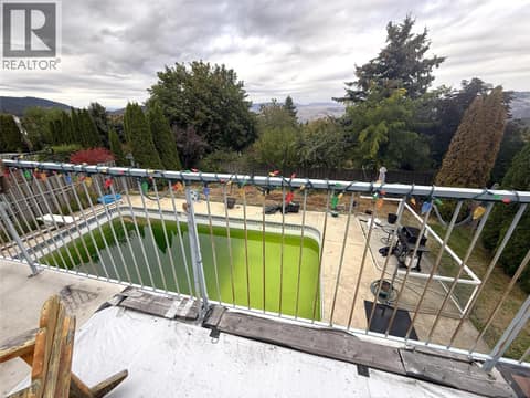 Photo 8 of 2019 STEEPLE Court, Sahali, Kamloops