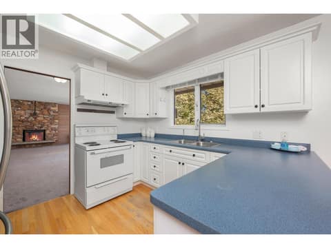 Photo 21 of 1604 39A Avenue, East Hill, Vernon