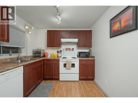 Photo 31 of 1604 39A Avenue, East Hill, Vernon