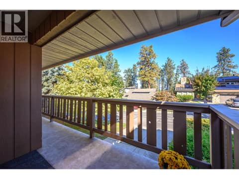Photo 4 of 1604 39A Avenue, East Hill, Vernon