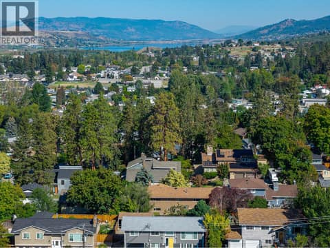 Photo 9 of 1604 39A Avenue, East Hill, Vernon