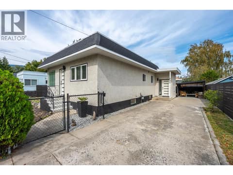 Front. at 637 Alexander Avenue, Main North, Penticton