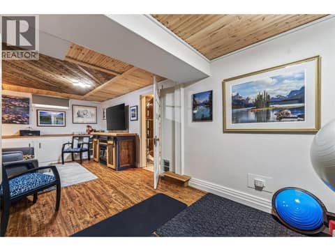 Photo 34 of 141 Regina Avenue, Main North, Penticton