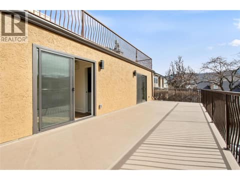 Photo 22 of 578 Lakeshore Drive Unit# 203, Main North, Penticton