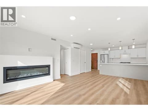 Photo 9 of 578 Lakeshore Drive Unit# 203, Main North, Penticton