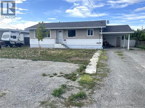 Photo 2 of 872 SELKIRK Avenue, Brocklehurst, Kamloops
