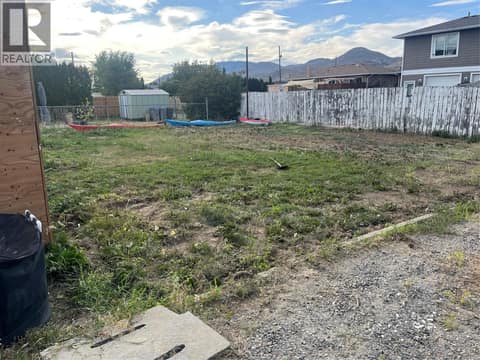 Photo 23 of 872 SELKIRK Avenue, Brocklehurst, Kamloops