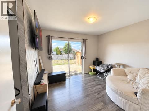 Photo 8 of 872 SELKIRK Avenue, Brocklehurst, Kamloops