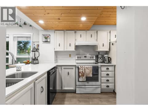 Photo 7 of 2125 Burtch Road Unit# 201, Springfield/Spall, Kelowna