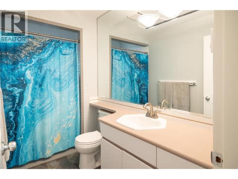 Photo 16 of 2475 Dunsmuir Road, South East Kelowna