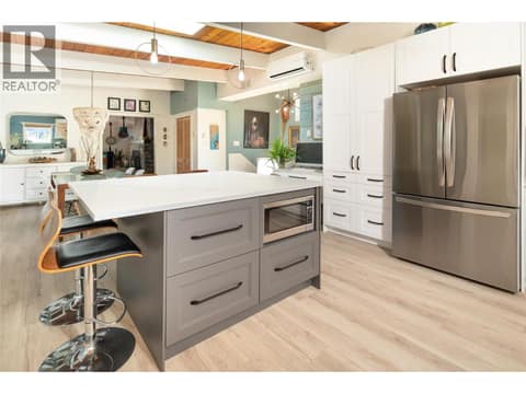 Photo 6 of 2475 Dunsmuir Road, South East Kelowna