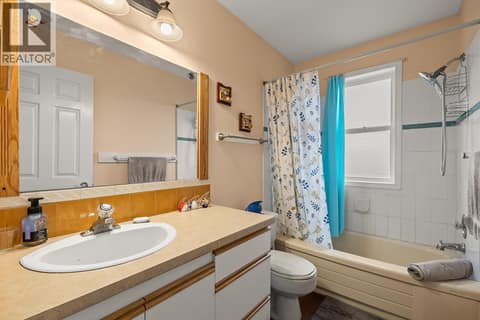 Bathroom upstairs at 3219 Sagebrush Court, Shannon Lake, West Kelowna