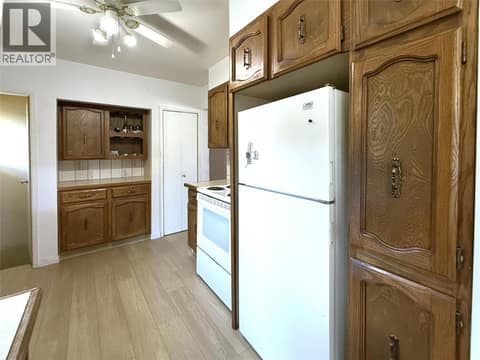 Photo 6 of 1359 HAMILTON Street, North Kamloops