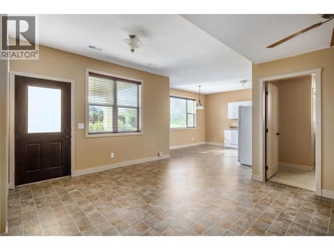 Photo 27 of 1377 Glenview Avenue, Glenmore, Kelowna
