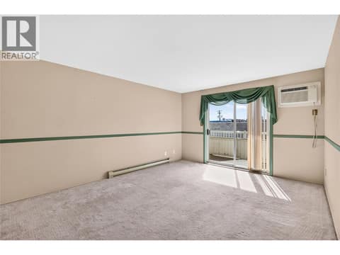 Photo 7 of 133 Winnipeg Street Unit# 204, Main North, Penticton