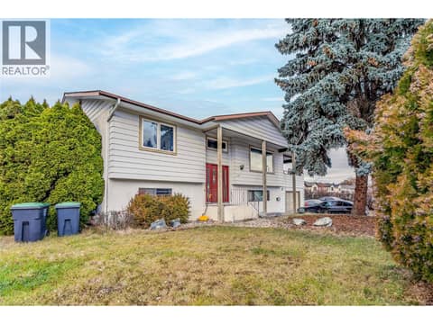 Photo 2 of 758 Josselyn Court, Rutland North, Kelowna