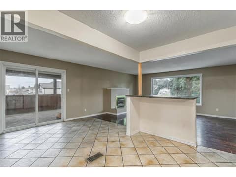 Photo 8 of 758 Josselyn Court, Rutland North, Kelowna