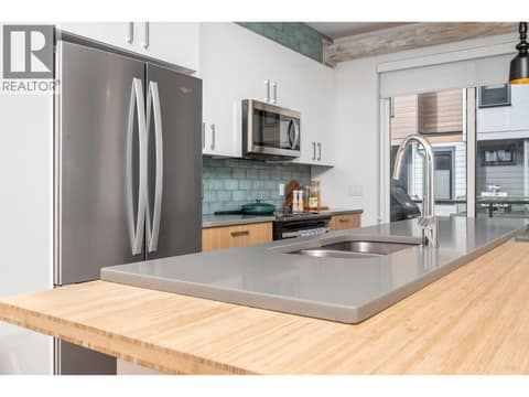 Photo 18 of 11581 Rogers Road Unit# 402, Lake Country East / Oyama