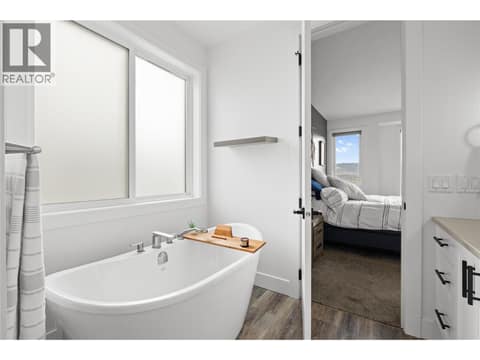 Photo 30 of 876 Boynton Place, Glenmore, Kelowna