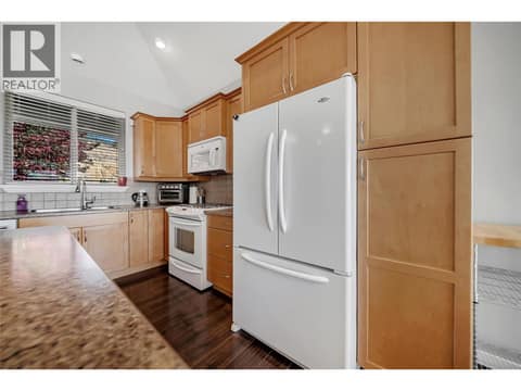 Photo 9 of 2533 Copper Ridge Drive, Smith Creek, West Kelowna