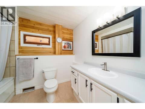Photo 21 of 11011 Hallam Drive, Lake Country South West