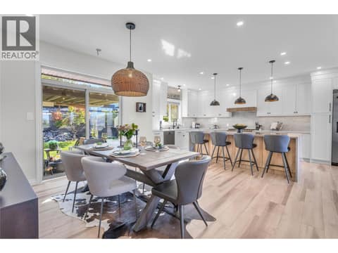 Spacious dining - room for all! at 1113 Mt Fosthall Drive, Middleton Mountain Vernon