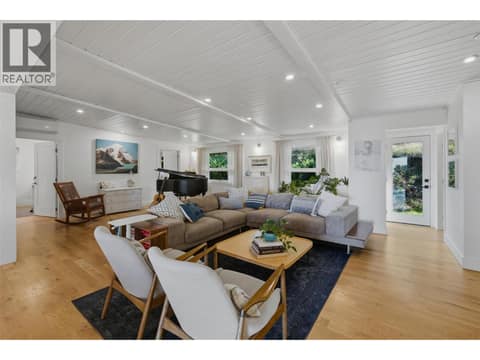 Photo 10 of 5147 Lakeshore Road, Upper Mission, Kelowna