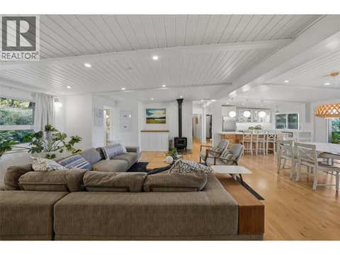 Photo 11 of 5147 Lakeshore Road, Upper Mission, Kelowna
