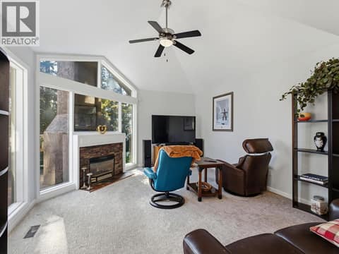 Photo 15 of 764 Cassiar Place, Dilworth Mountain, Kelowna