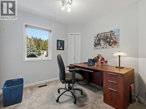 Photo 18 of 764 Cassiar Place, Dilworth Mountain, Kelowna