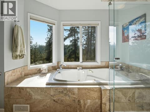 Photo 25 of 764 Cassiar Place, Dilworth Mountain, Kelowna
