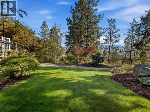 Photo 3 of 764 Cassiar Place, Dilworth Mountain, Kelowna