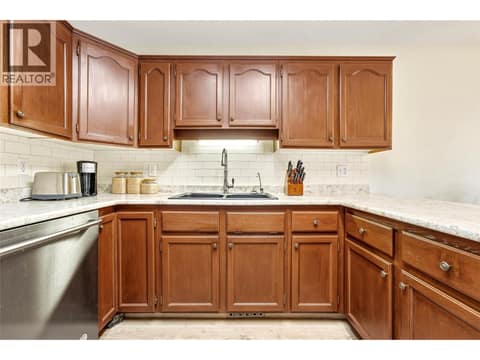 Photo 10 of 1400 14th Avenue Unit# 55, East Hill, Vernon