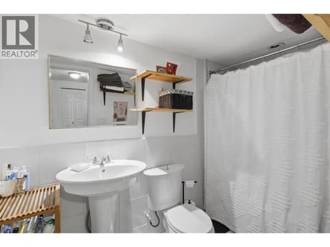 Photo 31 of 450 Azure Place, Sahali, Kamloops