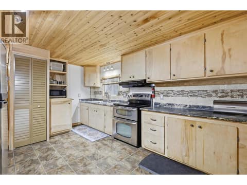 Photo 3 of 2401 ORD Road Unit# 105, Brocklehurst, Kamloops