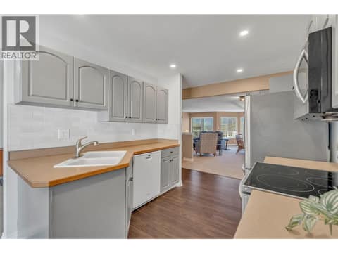 Photo 5 of 3948 Finnerty Road Unit# 175, Main South, Penticton